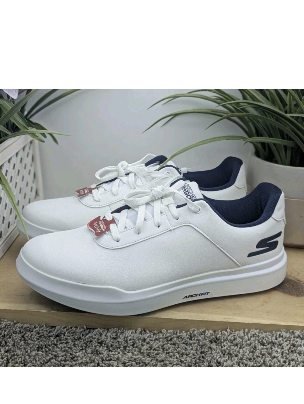 Skechers Men's Size 10 Go Golf Drive 5 Relaxed Fit Golf Shoes Sports Comfort